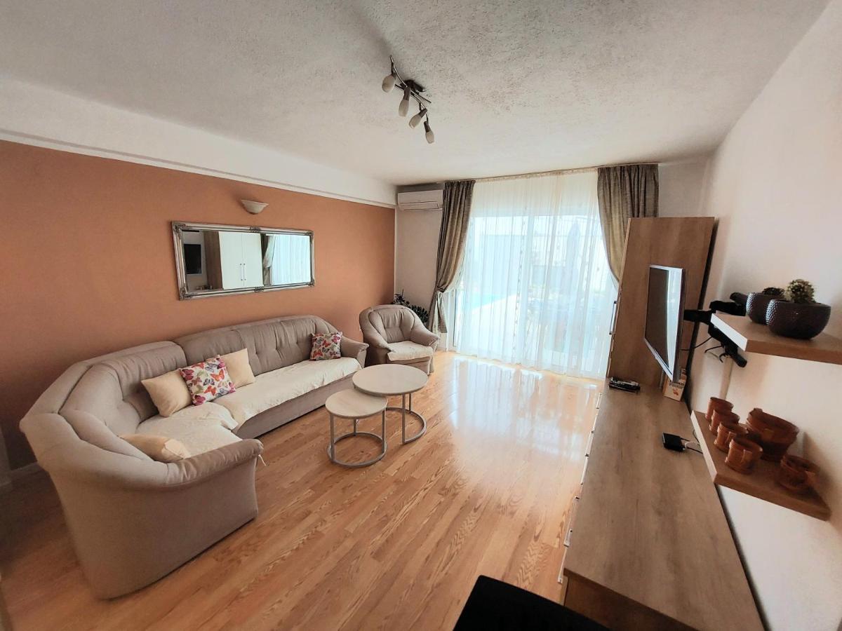 Apartment With Private Pool "Patricia" マカルスカ エクステリア 写真